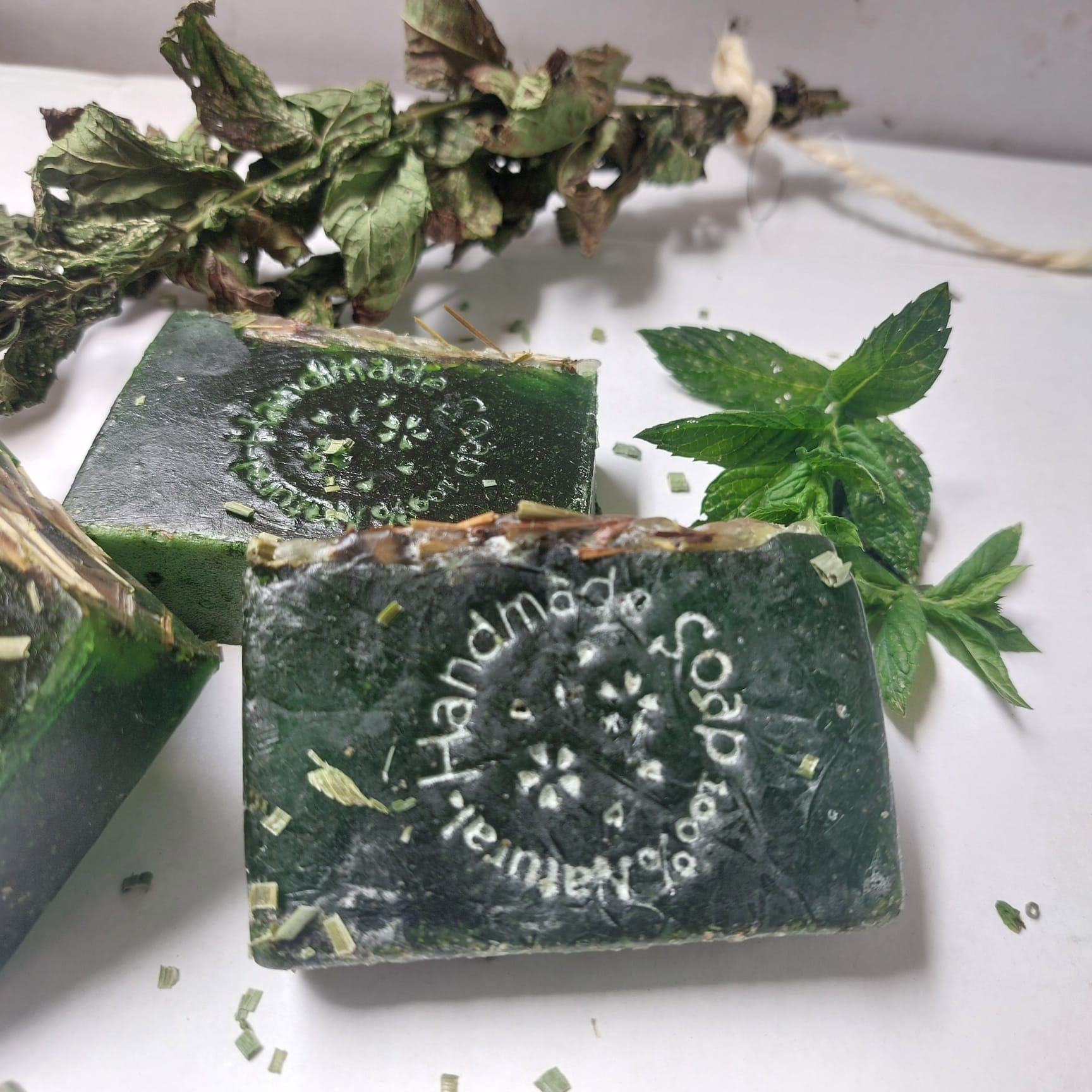 Zeep 4 stuks handgemaakt